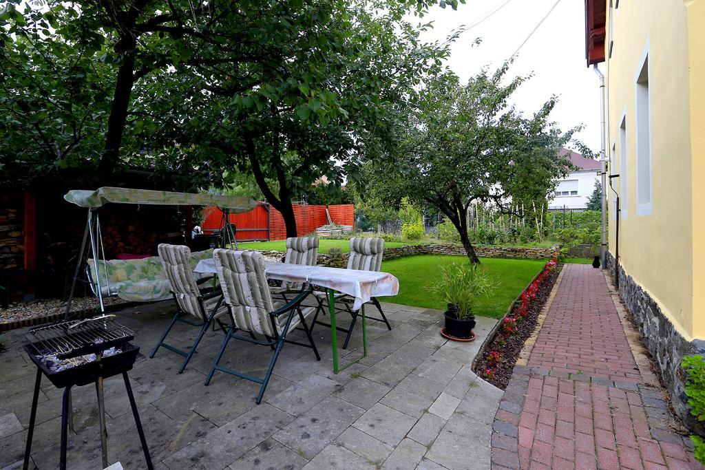 Nemes Apartman Eger Habitación foto